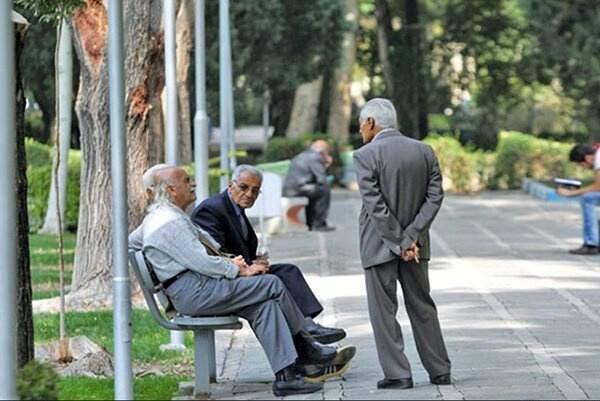 وعده رئیس کانون عالی بازنشستگان از افزایش حقوق در اردیبهشت 1401