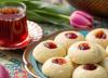 طرز تهیه شیرینی شستی زنجان با آرد برنج و گلاب