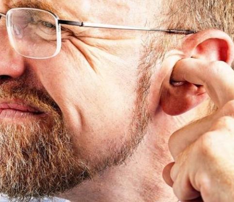 دلیل خارش شدید گوش چیست و چگونه آن را درمان کنیم؟