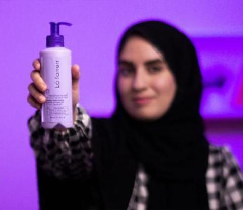 آنالیز ژل بهداشتی بانوان لافارر مدل 01؛ ترکیبی از بابونه و آلوئه ورا