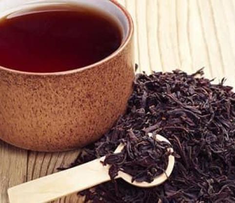 21 خاصیت شگفت انگیز چای سیاه؛ نوشیدنی دلچسب و گوارا