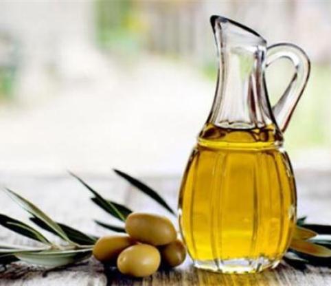 عوارض زیاده روی در مصرف روغن زیتون